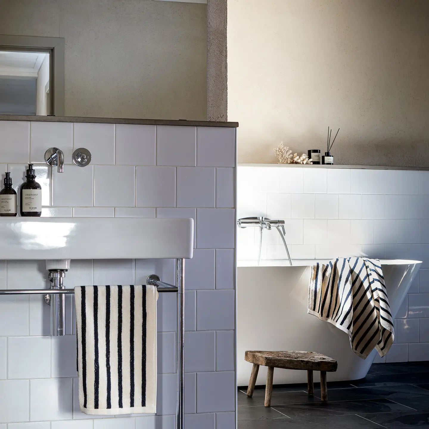 Bonnie Badetuch 70x140 cm - Schwarz - reflect design