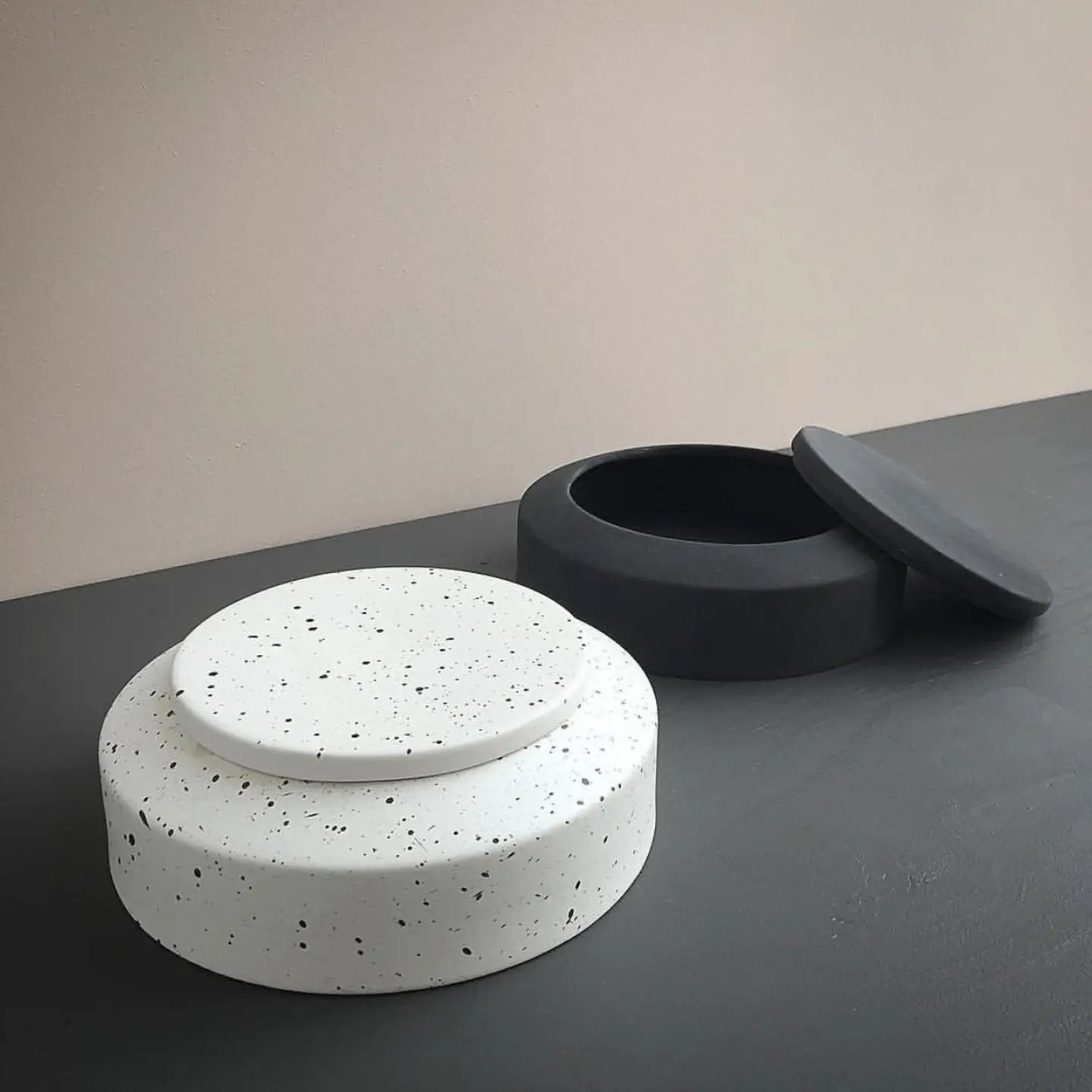 IBSEN 8 cm Tiegel mit Deckel - Weiß - reflect design