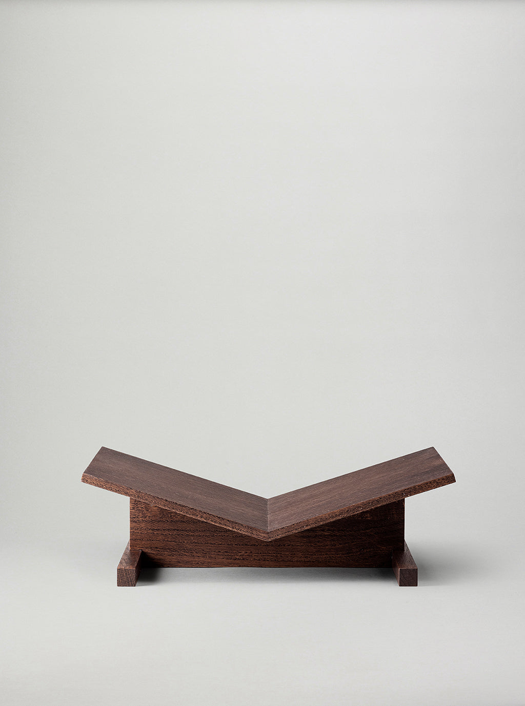 Page - Smoked Oak - XL - reflect design